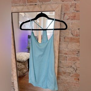 Women’s under amour blue workout tank top - Size Large